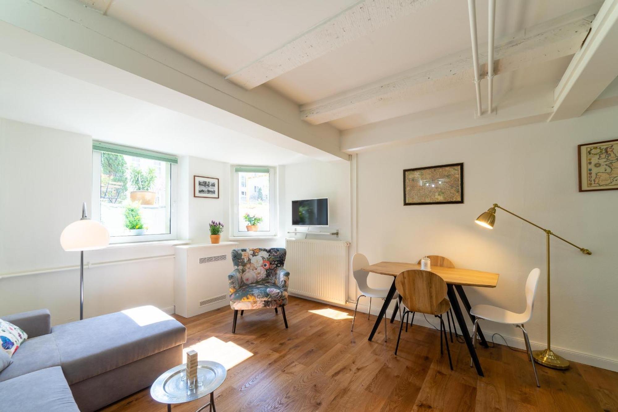 Buergerpark Apartments — Photos 1